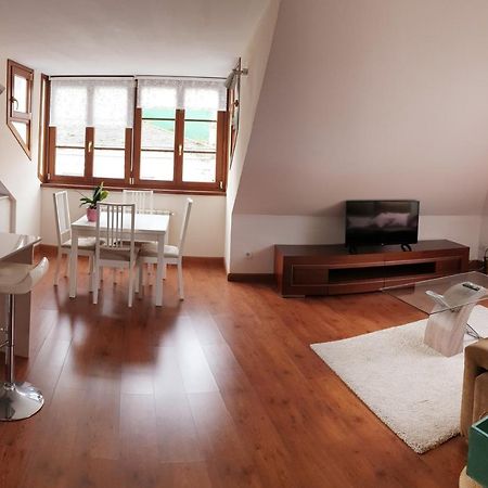 Atico Cine Colon Lägenhet Ribadeo Exteriör bild